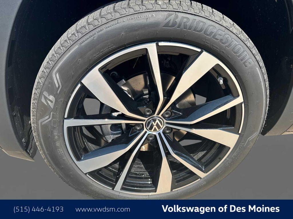 new 2025 Volkswagen Atlas Cross Sport car, priced at $53,998