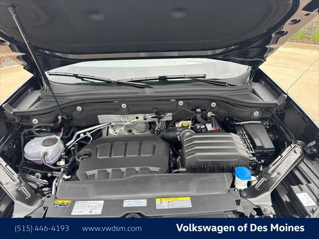 new 2025 Volkswagen Atlas car, priced at $49,498