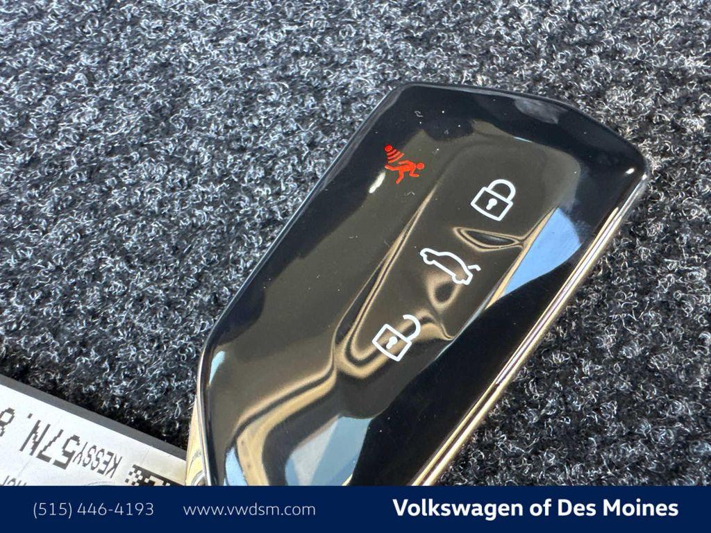 new 2025 Volkswagen Tiguan car, priced at $32,703