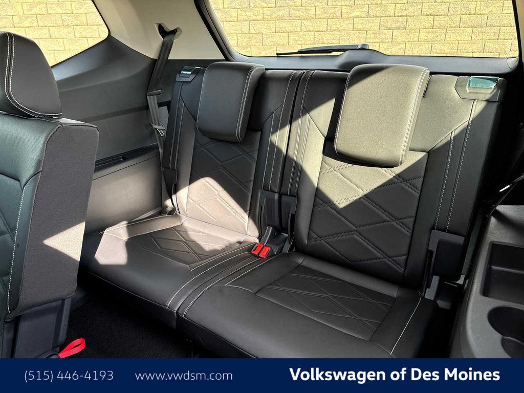 new 2025 Volkswagen Atlas car, priced at $46,498