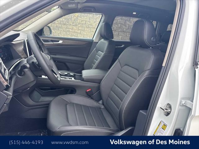 new 2025 Volkswagen Atlas car, priced at $49,998