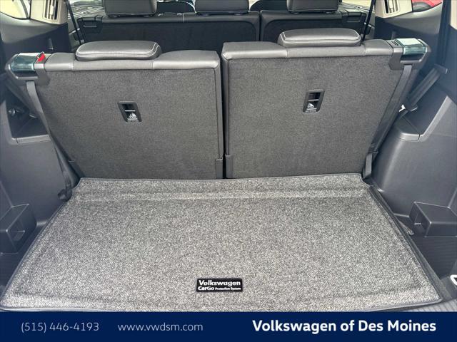 new 2025 Volkswagen Atlas car, priced at $49,998