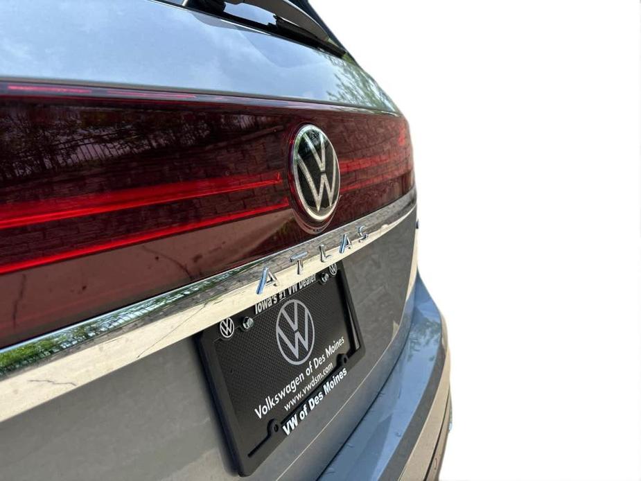 new 2024 Volkswagen Atlas car, priced at $46,499
