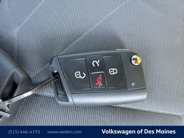 new 2025 Volkswagen Jetta car, priced at $25,916