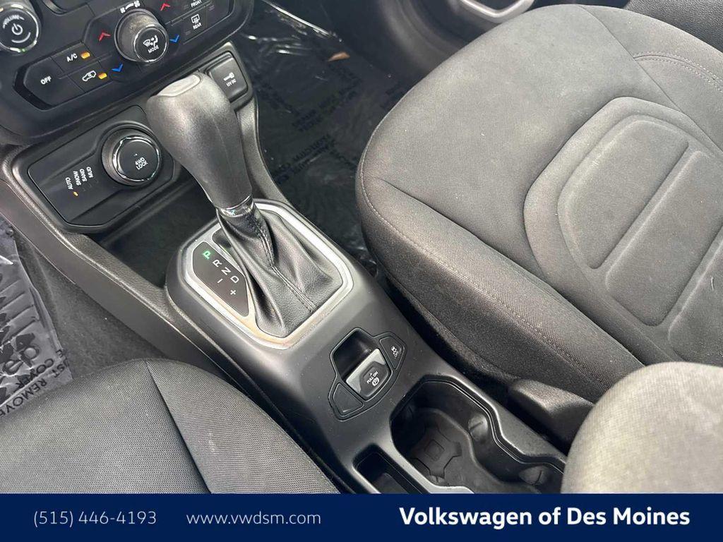 used 2021 Jeep Renegade car, priced at $14,998