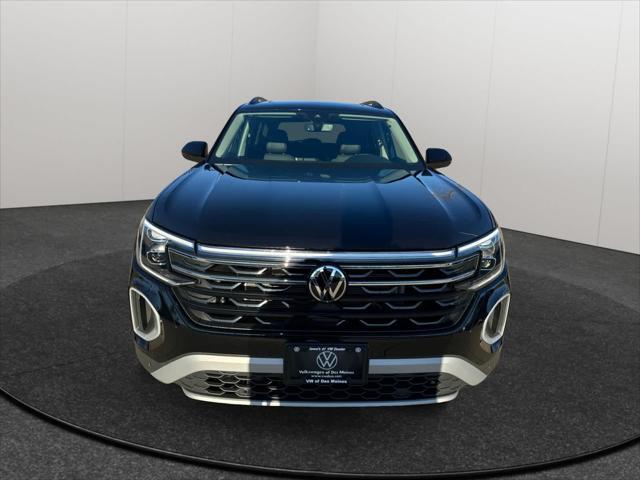 new 2025 Volkswagen Atlas car, priced at $49,076