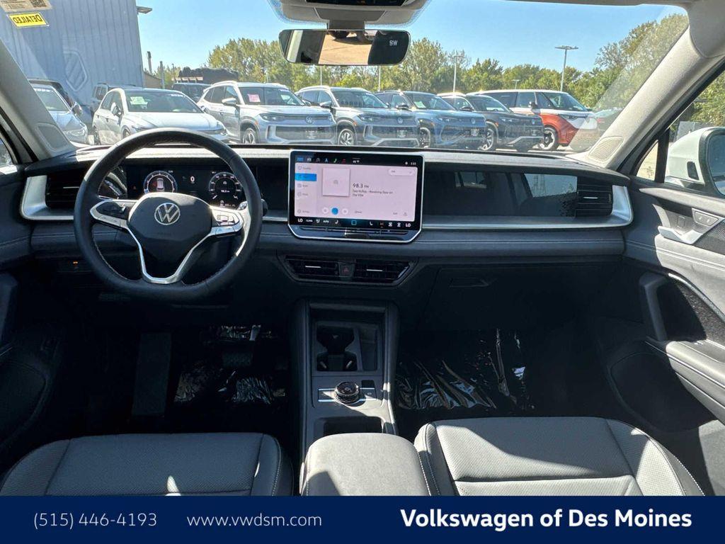 new 2025 Volkswagen Tiguan car, priced at $35,270