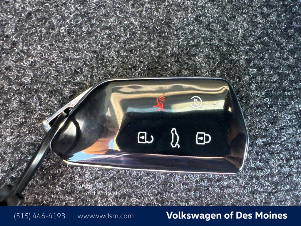 new 2025 Volkswagen Tiguan car, priced at $35,270