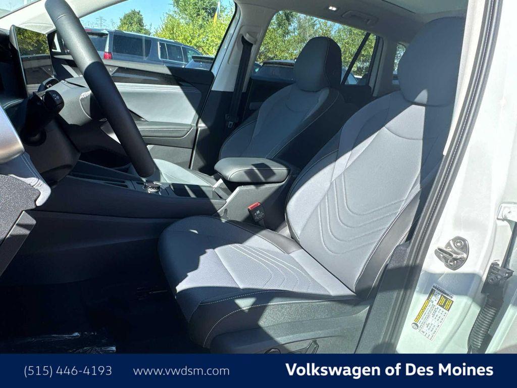 new 2025 Volkswagen Tiguan car, priced at $35,270