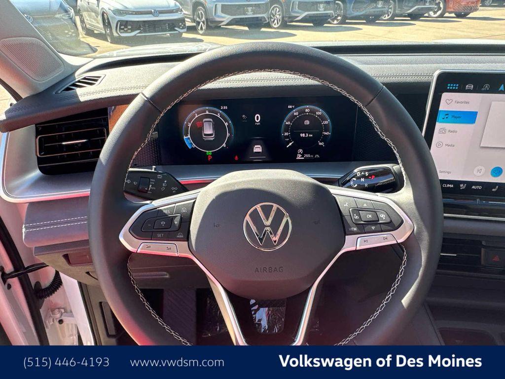 new 2025 Volkswagen Tiguan car, priced at $35,270