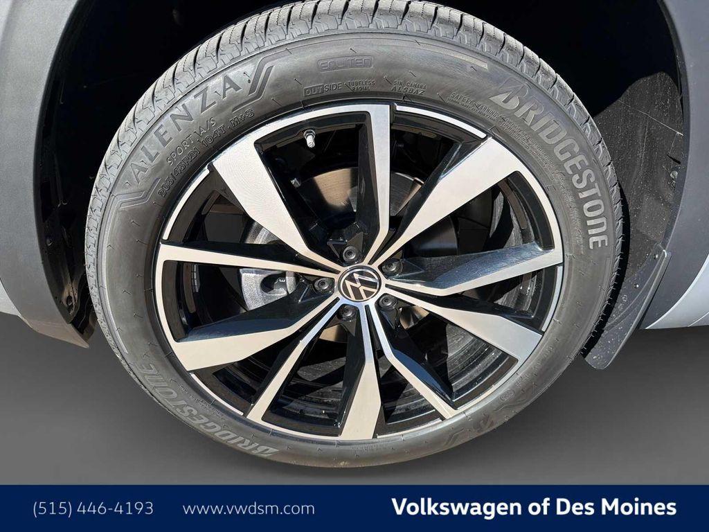 new 2026 Volkswagen Atlas Cross Sport car, priced at $53,697