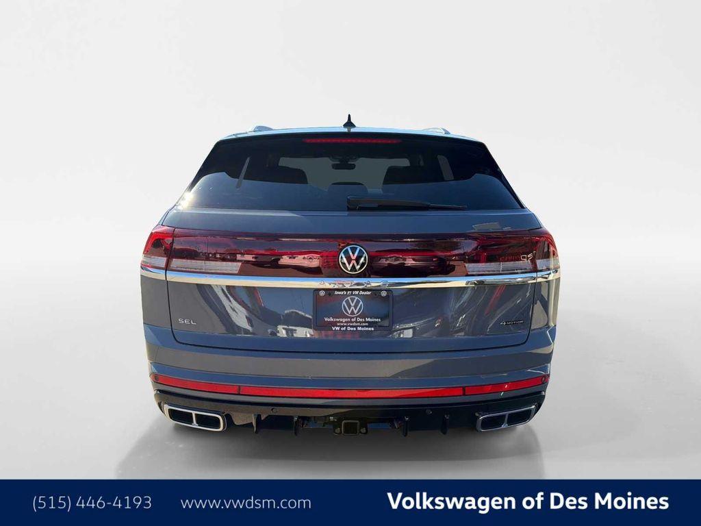 new 2026 Volkswagen Atlas Cross Sport car, priced at $53,697