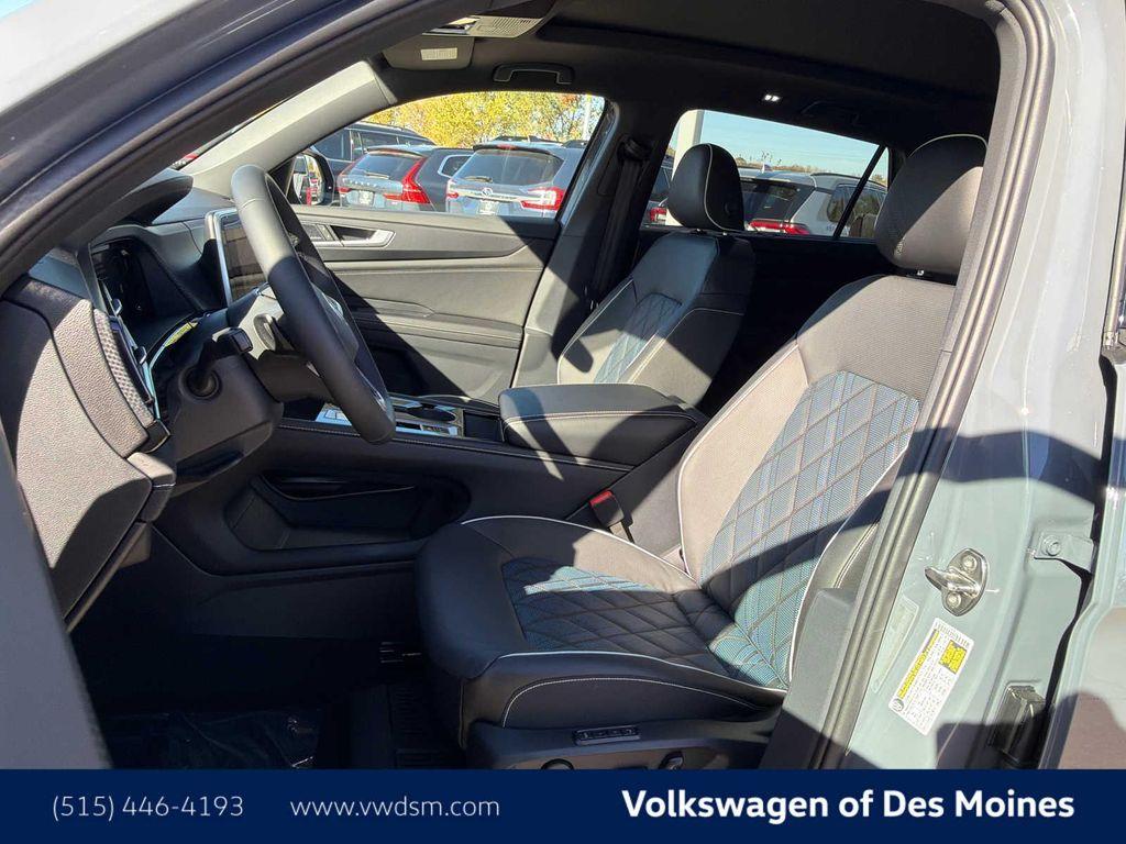 new 2026 Volkswagen Atlas Cross Sport car, priced at $53,697