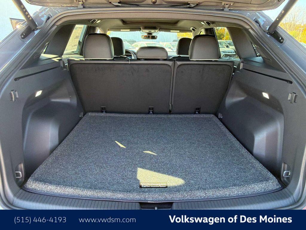 new 2026 Volkswagen Atlas Cross Sport car, priced at $53,697