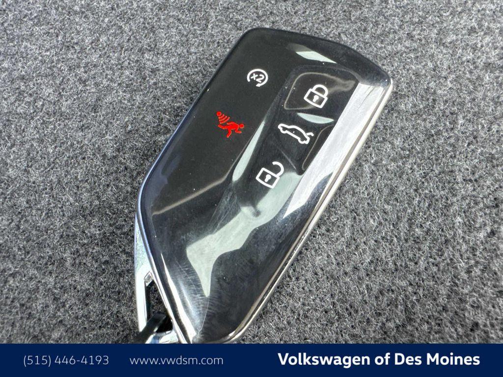 new 2025 Volkswagen Tiguan car, priced at $34,431