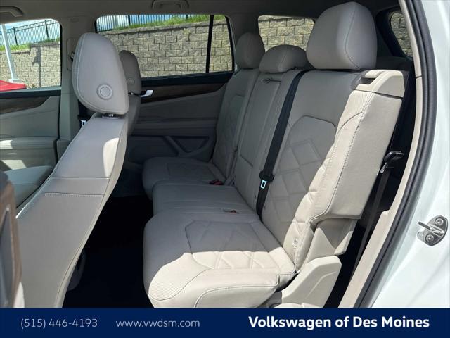 new 2025 Volkswagen Atlas car, priced at $46,998
