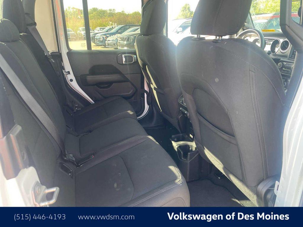 used 2023 Jeep Gladiator car, priced at $29,104