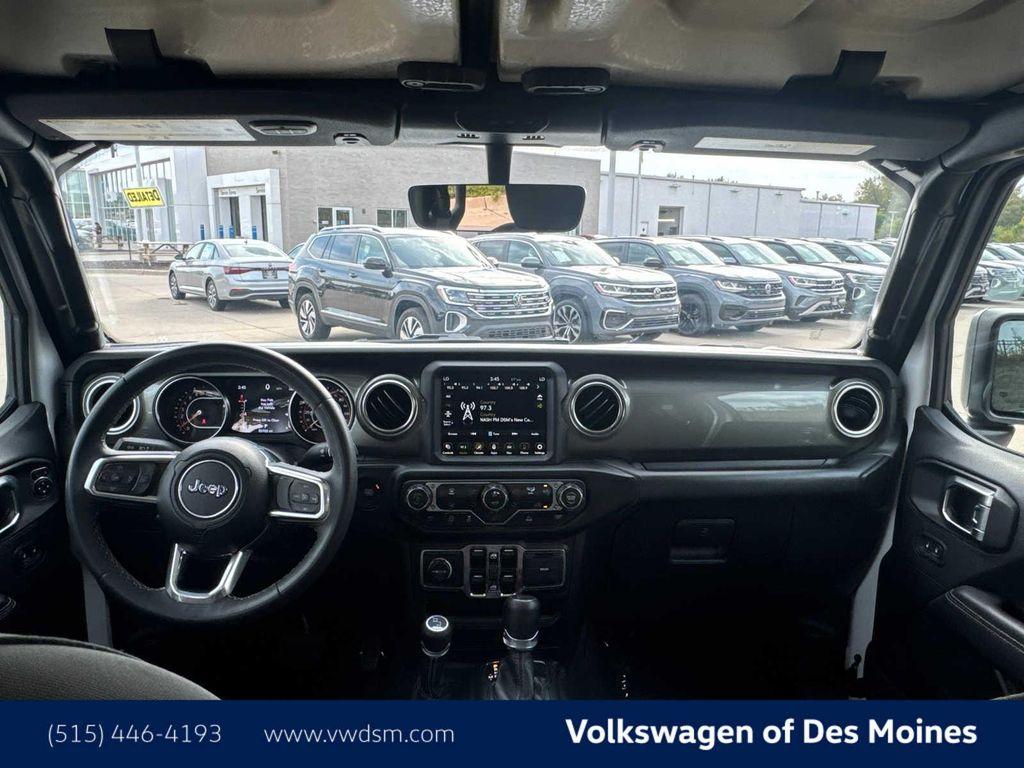 used 2023 Jeep Gladiator car, priced at $29,104