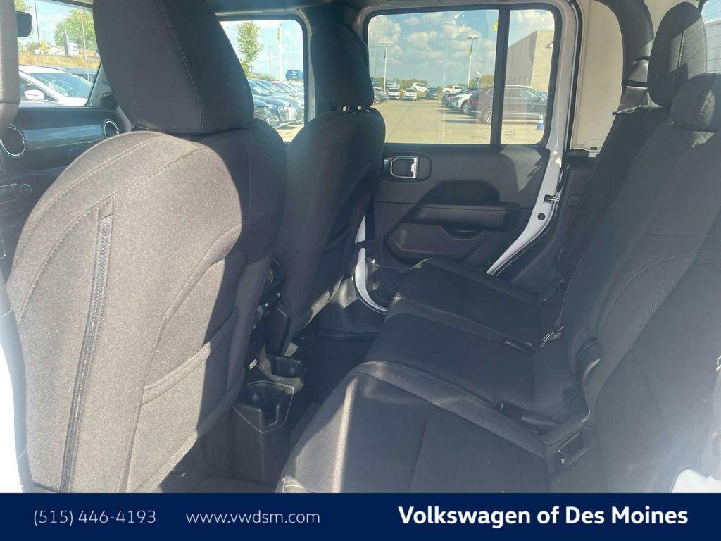 used 2023 Jeep Gladiator car, priced at $29,104