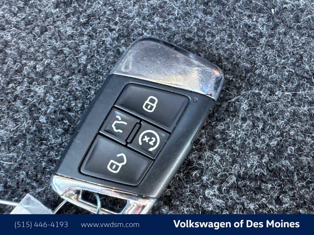 used 2021 Volkswagen Atlas car, priced at $19,998