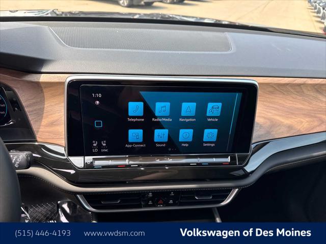 new 2025 Volkswagen Atlas car, priced at $45,998