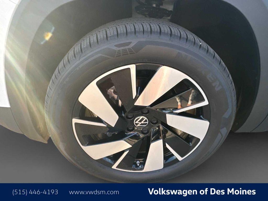 new 2026 Volkswagen Atlas Cross Sport car, priced at $46,040