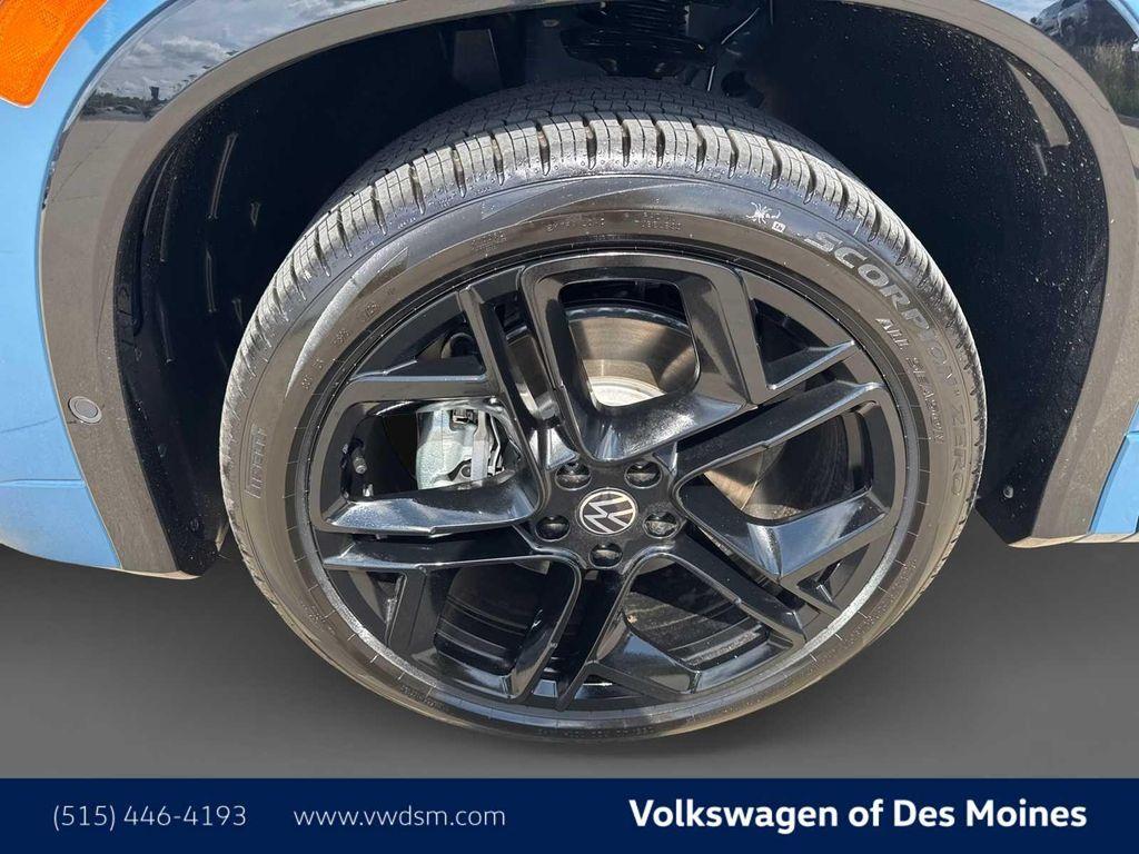 new 2025 Volkswagen Tiguan car, priced at $40,581