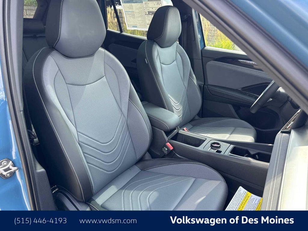 new 2025 Volkswagen Tiguan car, priced at $40,581