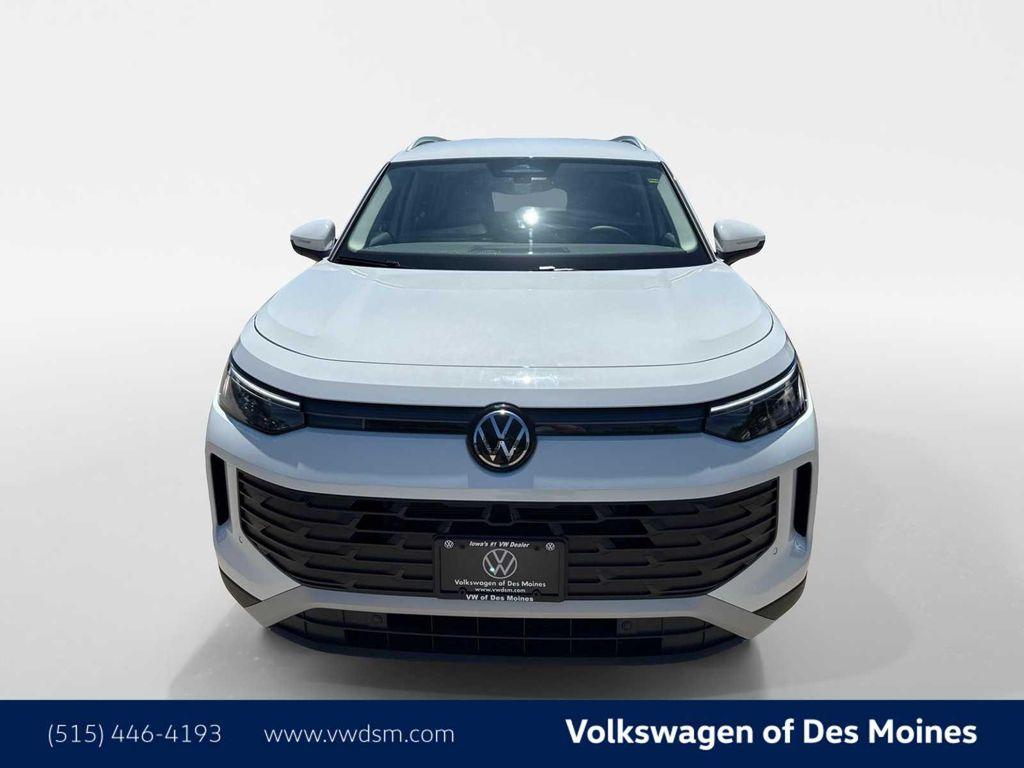 new 2025 Volkswagen Tiguan car, priced at $35,698