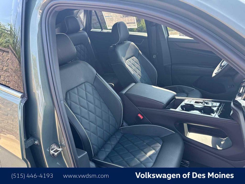 new 2026 Volkswagen Atlas Cross Sport car, priced at $53,194