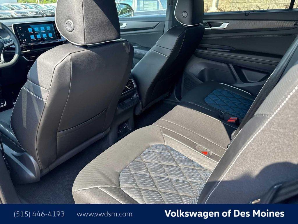 new 2026 Volkswagen Atlas Cross Sport car, priced at $53,194