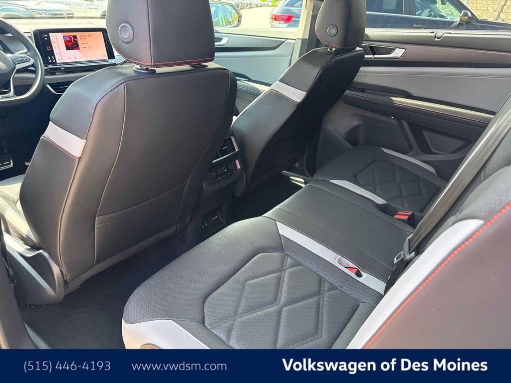 new 2025 Volkswagen Atlas car, priced at $47,998