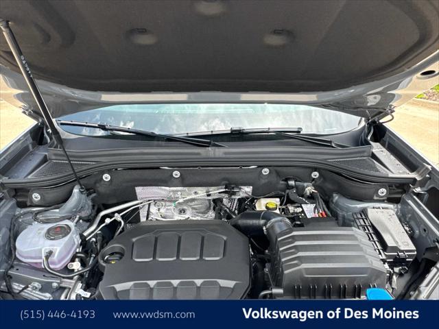 new 2025 Volkswagen Atlas car, priced at $47,980
