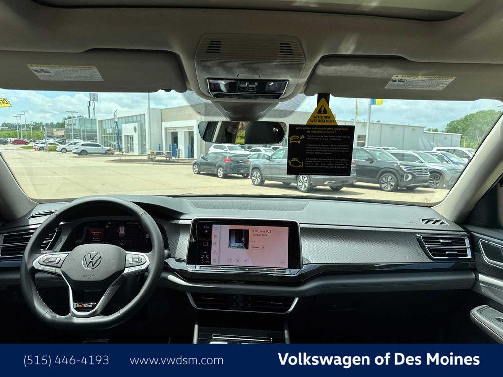 new 2025 Volkswagen Atlas car, priced at $48,998