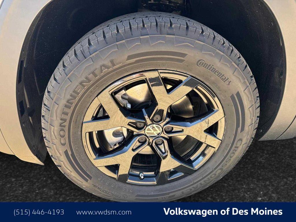 new 2025 Volkswagen Atlas car, priced at $44,514