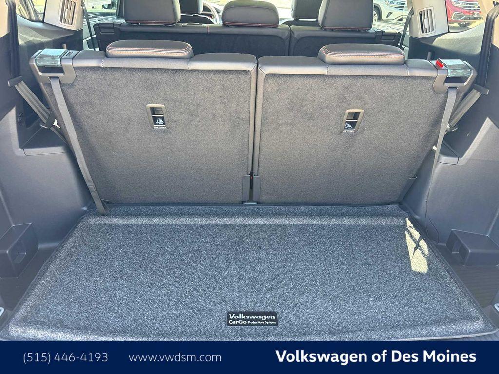 new 2025 Volkswagen Atlas car, priced at $47,998