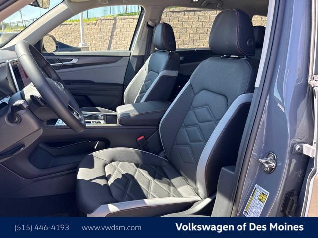 new 2025 Volkswagen Atlas car, priced at $48,498