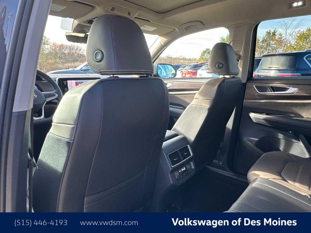 new 2026 Volkswagen Atlas car, priced at $49,273