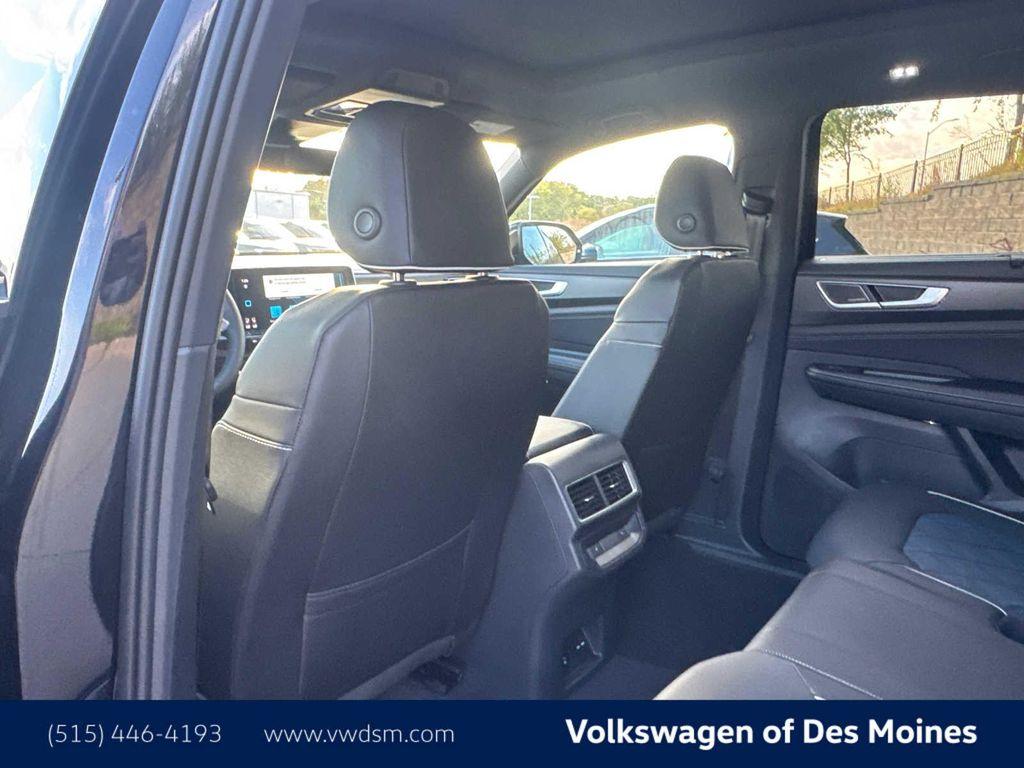 new 2026 Volkswagen Atlas Cross Sport car, priced at $53,065