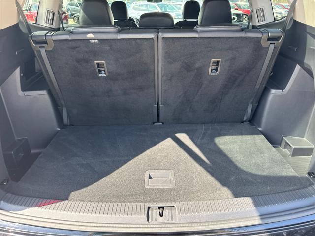used 2025 Volkswagen Atlas car, priced at $39,998