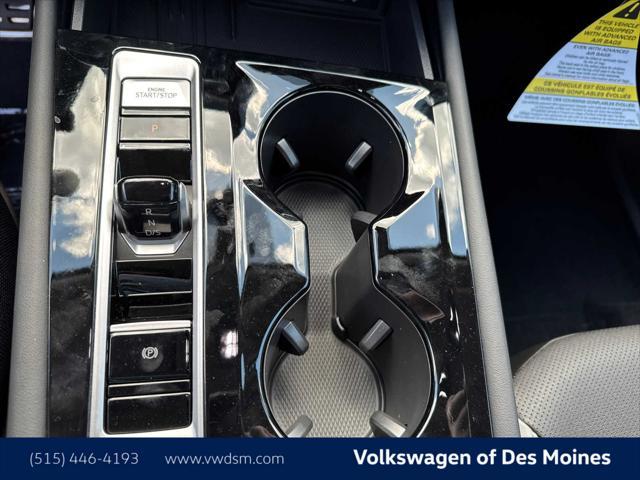new 2025 Volkswagen Atlas car, priced at $47,998