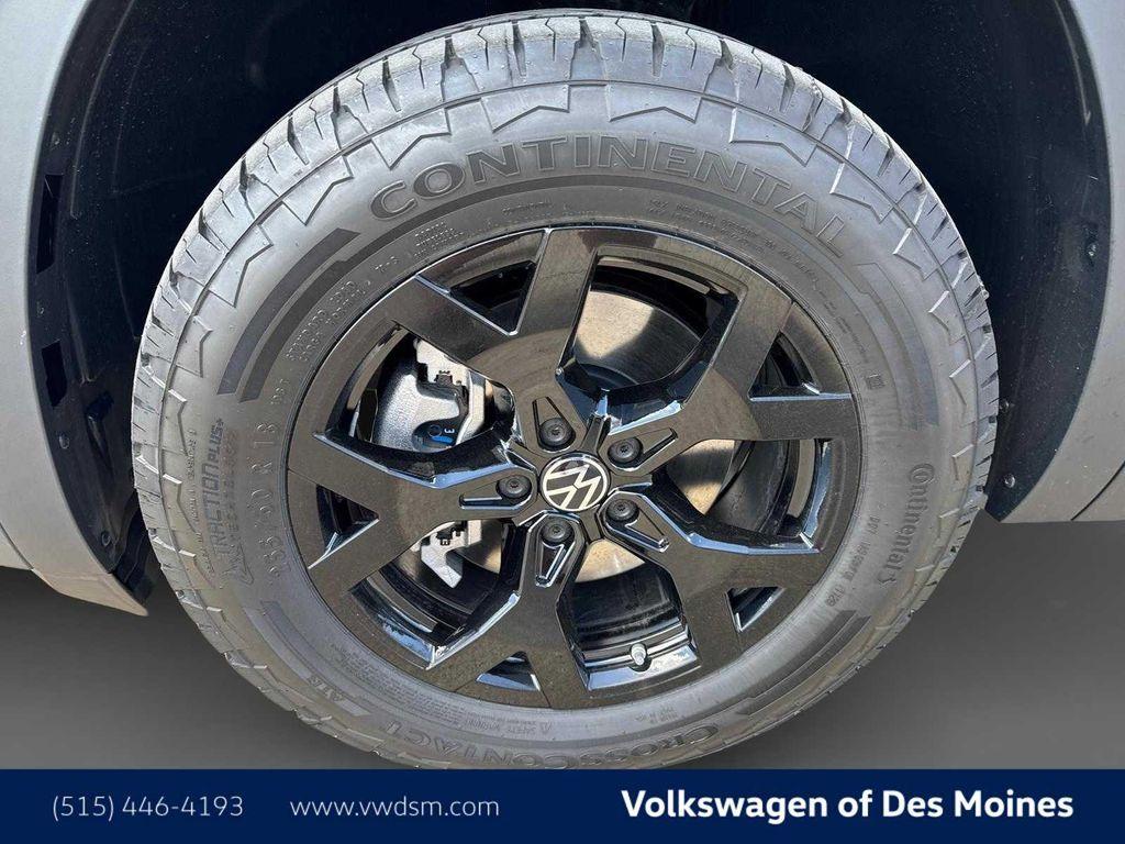 new 2025 Volkswagen Atlas car, priced at $47,998