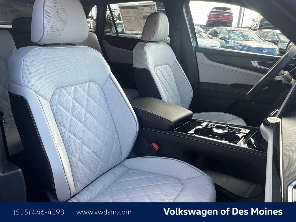 new 2026 Volkswagen Atlas Cross Sport car, priced at $53,906