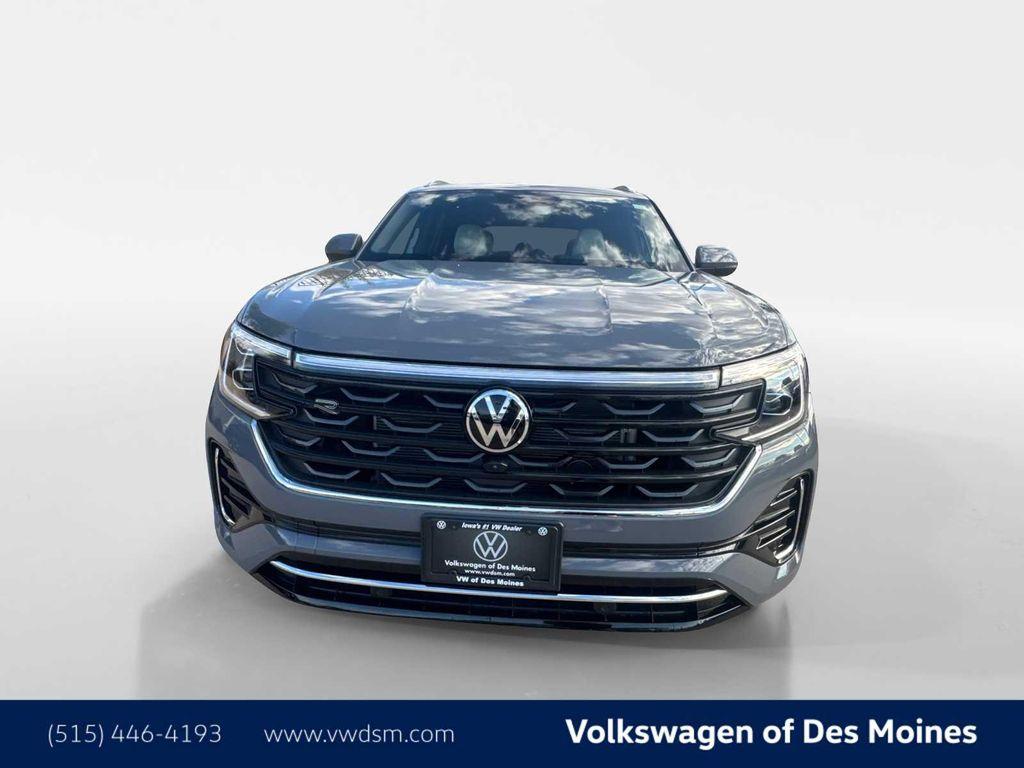 new 2026 Volkswagen Atlas Cross Sport car, priced at $53,906