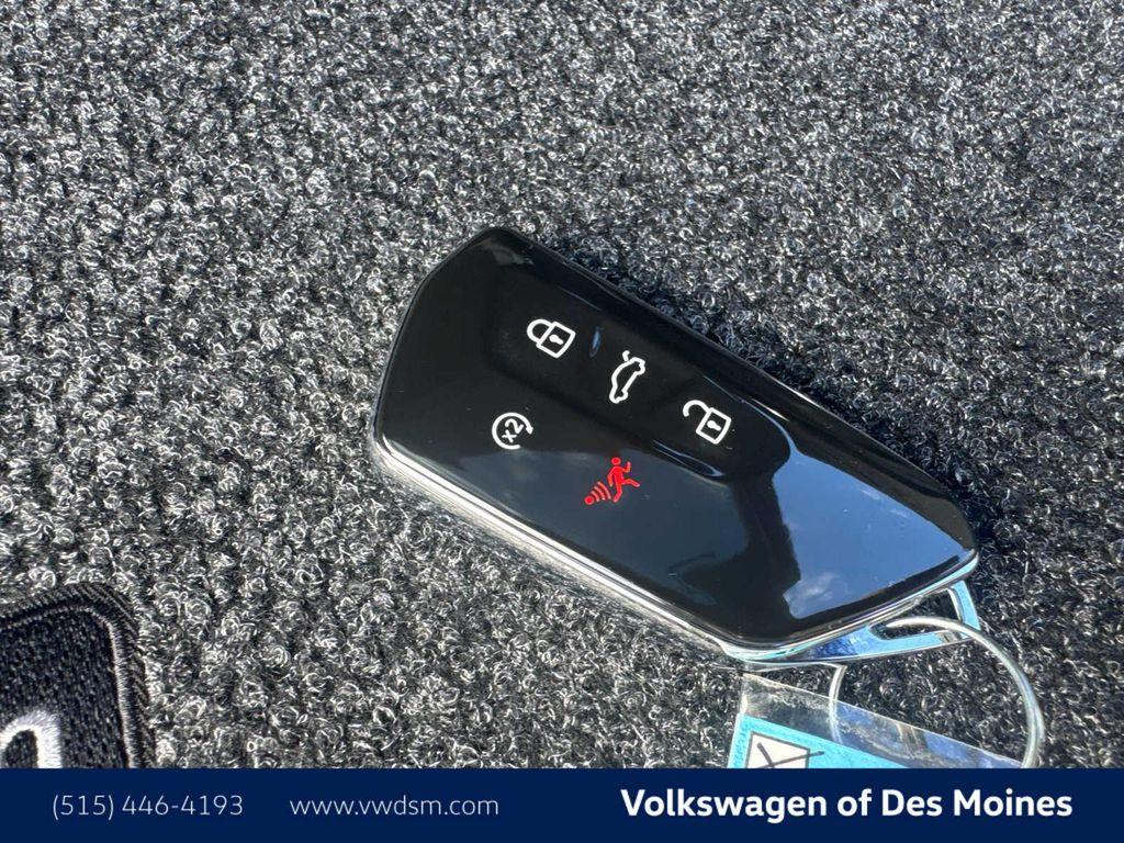 new 2026 Volkswagen Atlas Cross Sport car, priced at $53,906