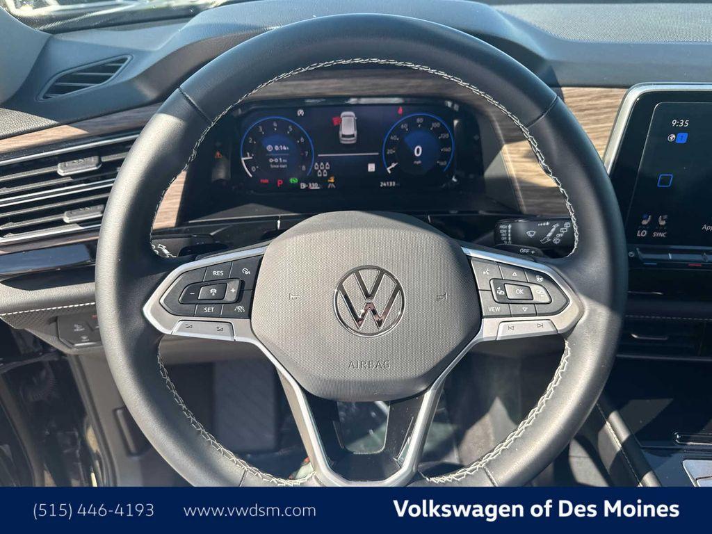 used 2024 Volkswagen Atlas car, priced at $36,677