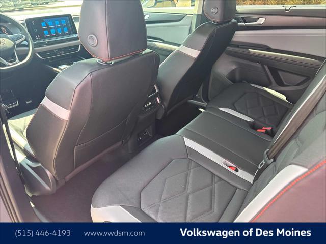 new 2025 Volkswagen Atlas car, priced at $49,761