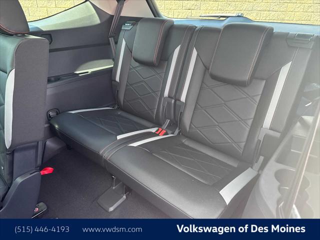 new 2025 Volkswagen Atlas car, priced at $49,761