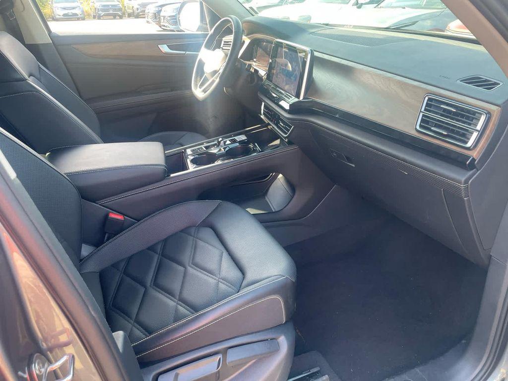 used 2025 Volkswagen Atlas car, priced at $38,998
