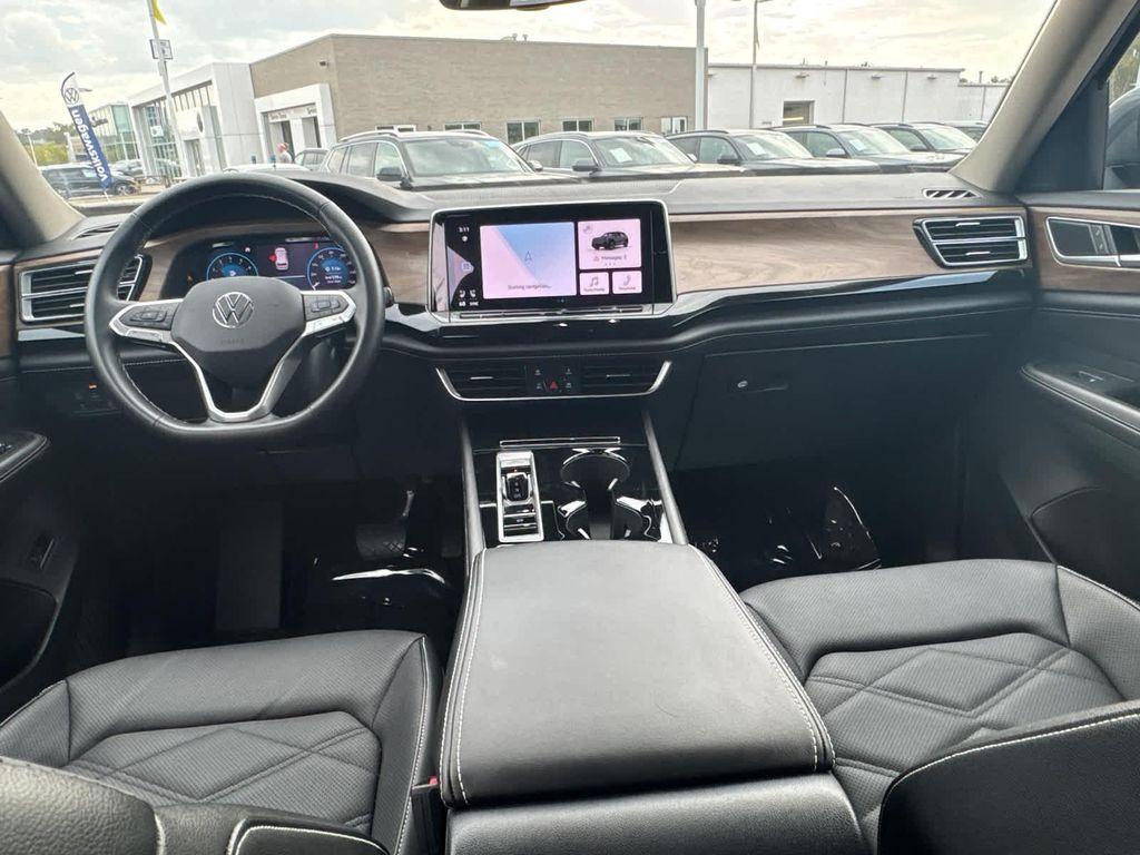 used 2025 Volkswagen Atlas car, priced at $38,998